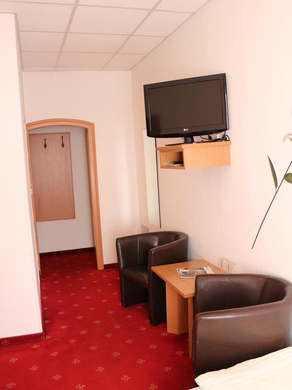 Hotel Gasthof Kasino Villach Rom bilde